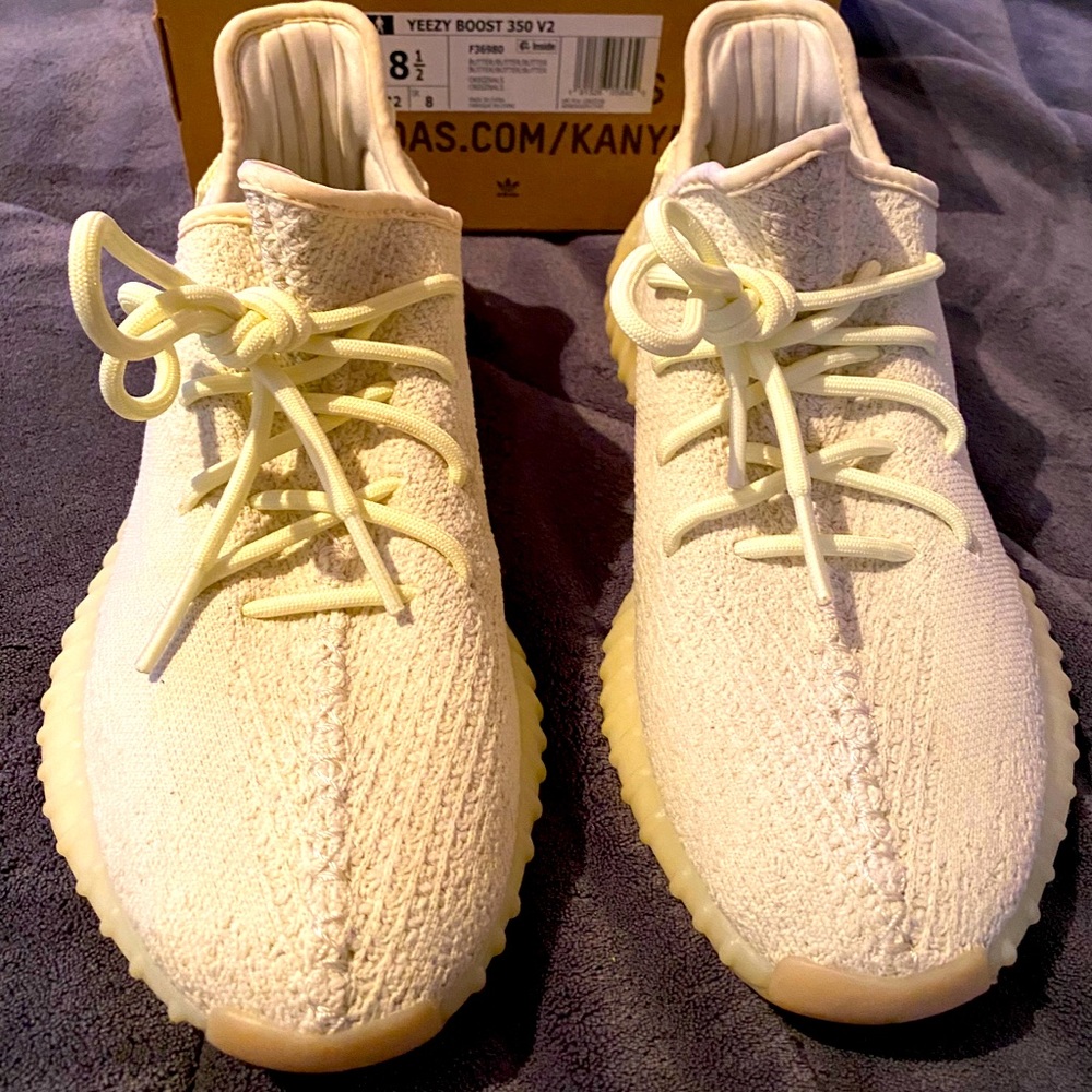YEEZY BOOST 350 BUTTER V2. SIZE: 8.5